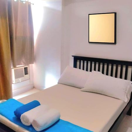 Sm Bicutan Condotel Manila Exterior photo